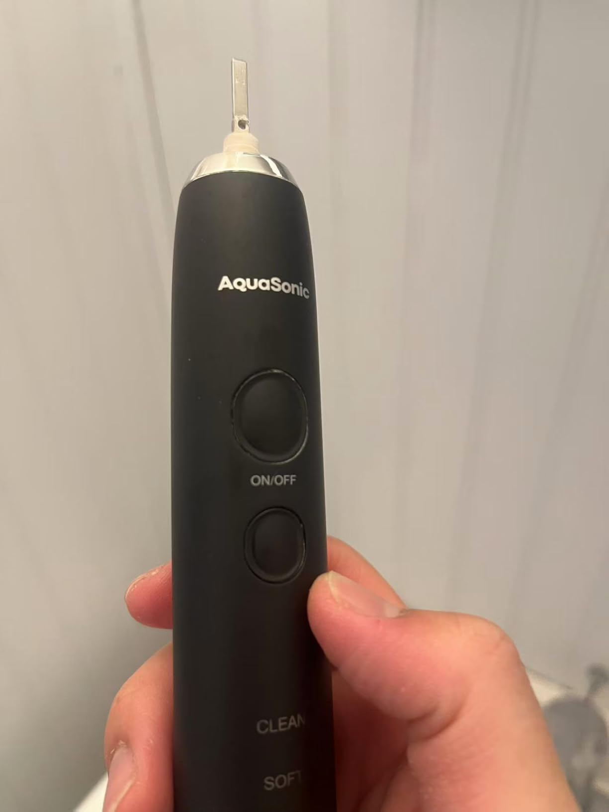 Aquasonic Black Series Ultra Whitening Toothbrush - ADA Accepted Electric Toothbrush - 8 Brush Heads & Travel Case - 40,000 VPM Electric Motor & Wireless Charging - 4 Modes w Smart Timer customer photo 1