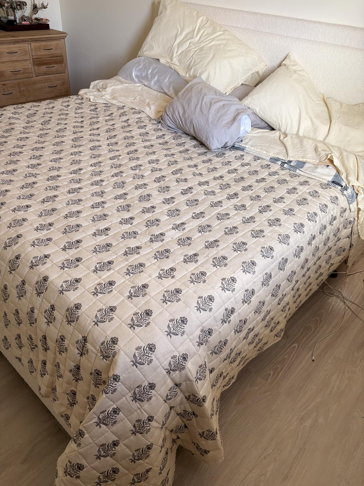YnM 15lbs Weighted Blanket for Adults, 48x72 Inches, Dark Grey customer photo 1