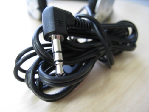Panasonic Headphones, Lightweight Over the Ear Wired Headphones with Clear Sound and XBS for Extra Bass, Long Cord, 3.5mm Jack for Phones and Laptops - RP-HT161-K (Black) customer photo 1