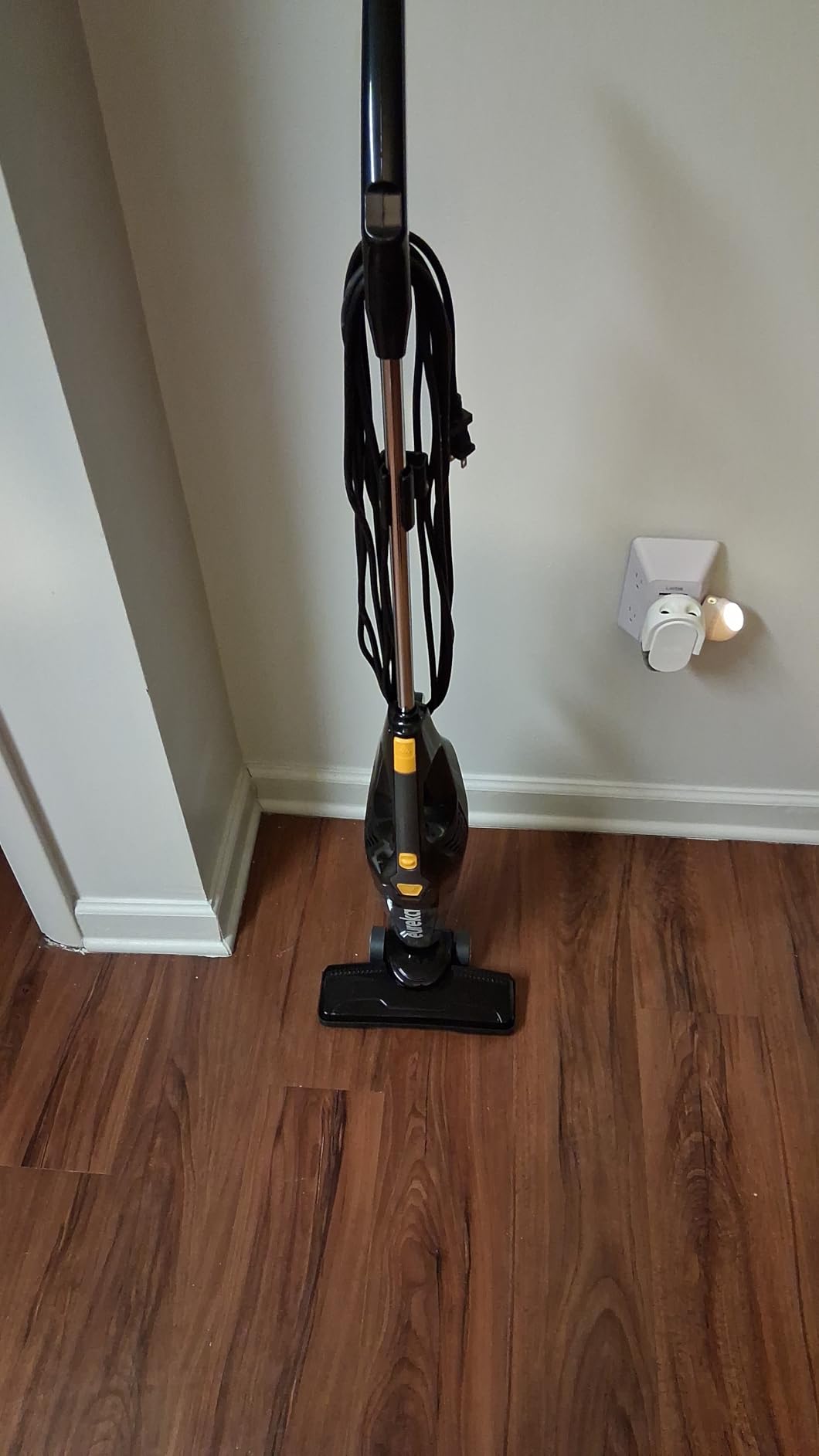 Eureka Blaze Stick Vacuum Cleaner, Powerful Suction 3-in-1 Small Handheld Vac with Filter for Hard Floor Lightweight Upright Home Pet Hair, Dark Black customer photo 2