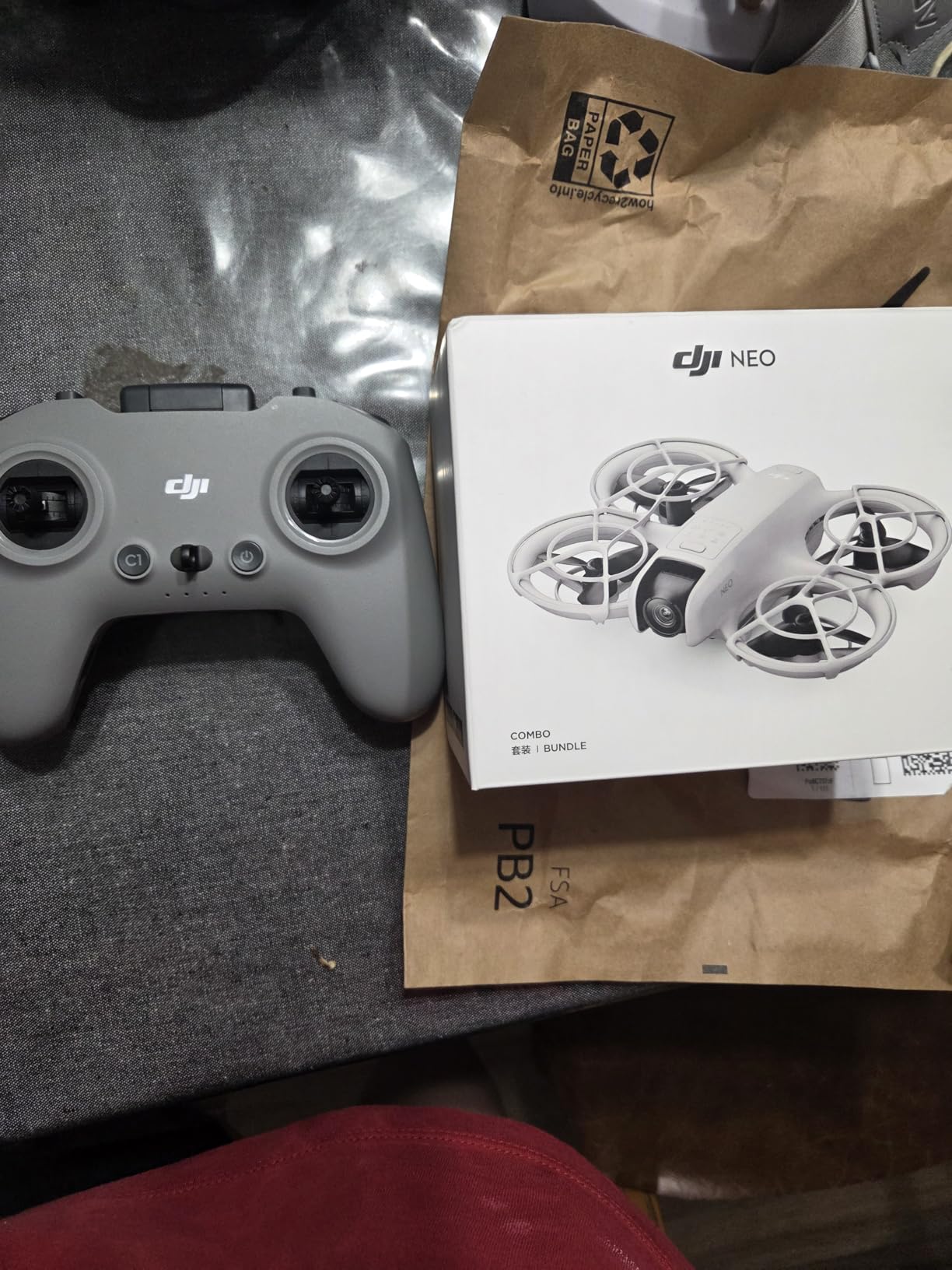 DJI Neo Motion Fly More Combo, Mini Drone with 4K UHD Camera for Adults, 135g Self Flying Drone that Follows You, Palm Takeoff, Subject Tracking, QuickShots, with RC Motion 3 and 3 Batteries customer photo 2