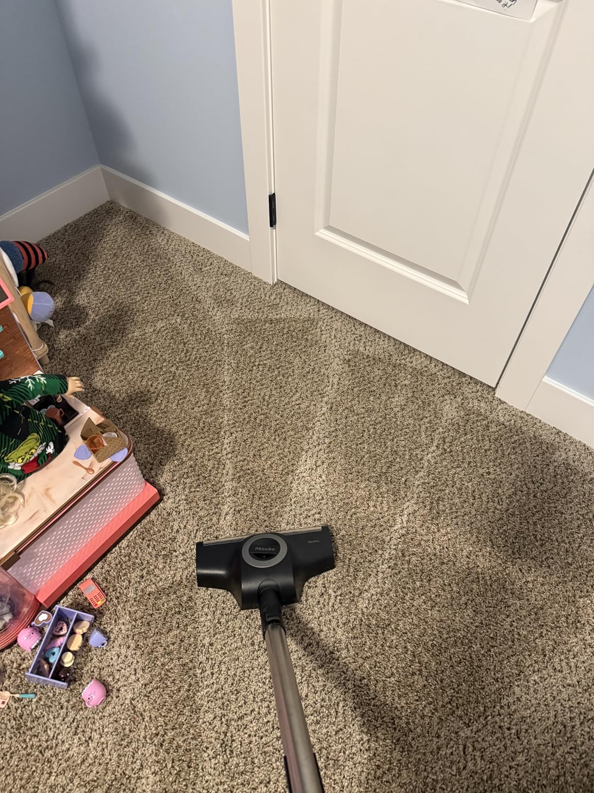 Miele Classic C1 Turbo Team Bagged Canister Vacuum with TurboBrush Floorhead customer photo 1
