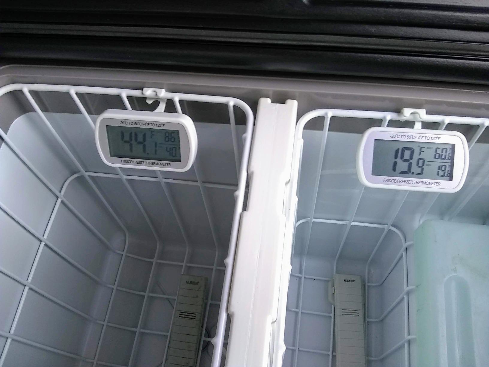 Waterproof Refrigerator Fridge Thermometer, Digital Freezer Room Thermometer, Max/Min Record Function Large LCD Screen and Magnetic Back for Kitchen, Home, Restaurants (2 Pack) customer photo 1