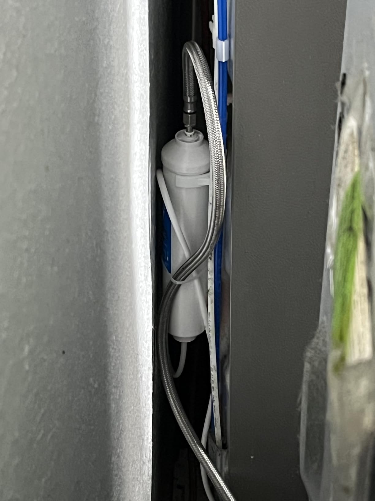AQUA CREST 5 Years Inline Water Filter for Ice Maker with 1/4-Inch Direct Connect Fittings, Idea for Ice Maker, Refrigerator, RV,1/4 Inline Water Filter for Refrigerator Reduces Chlorine, Taste & Odor customer photo 2
