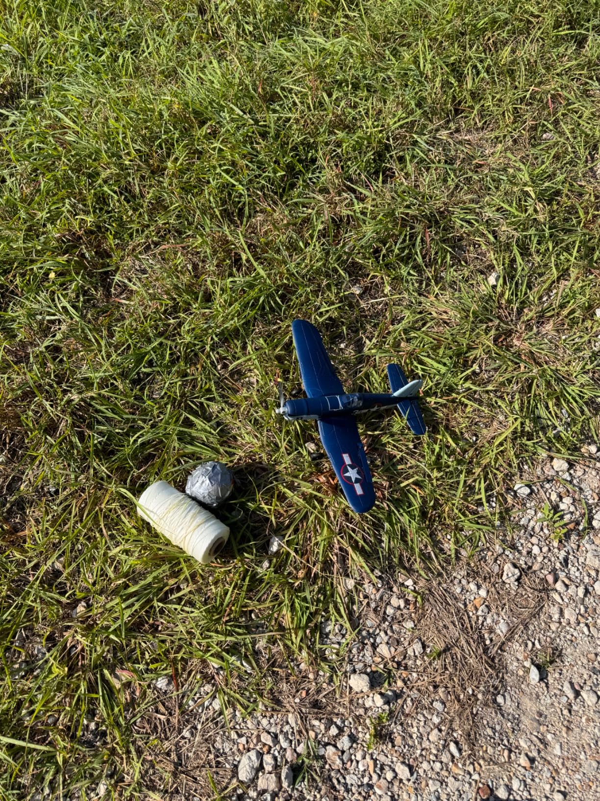 LEAMBE 4 Channel RC Plane - Ready to Fly Aerobatic Aircraft, Easy Control for Beginners, F4U Corsair RC Airplane Best Gift for Adults customer photo 2
