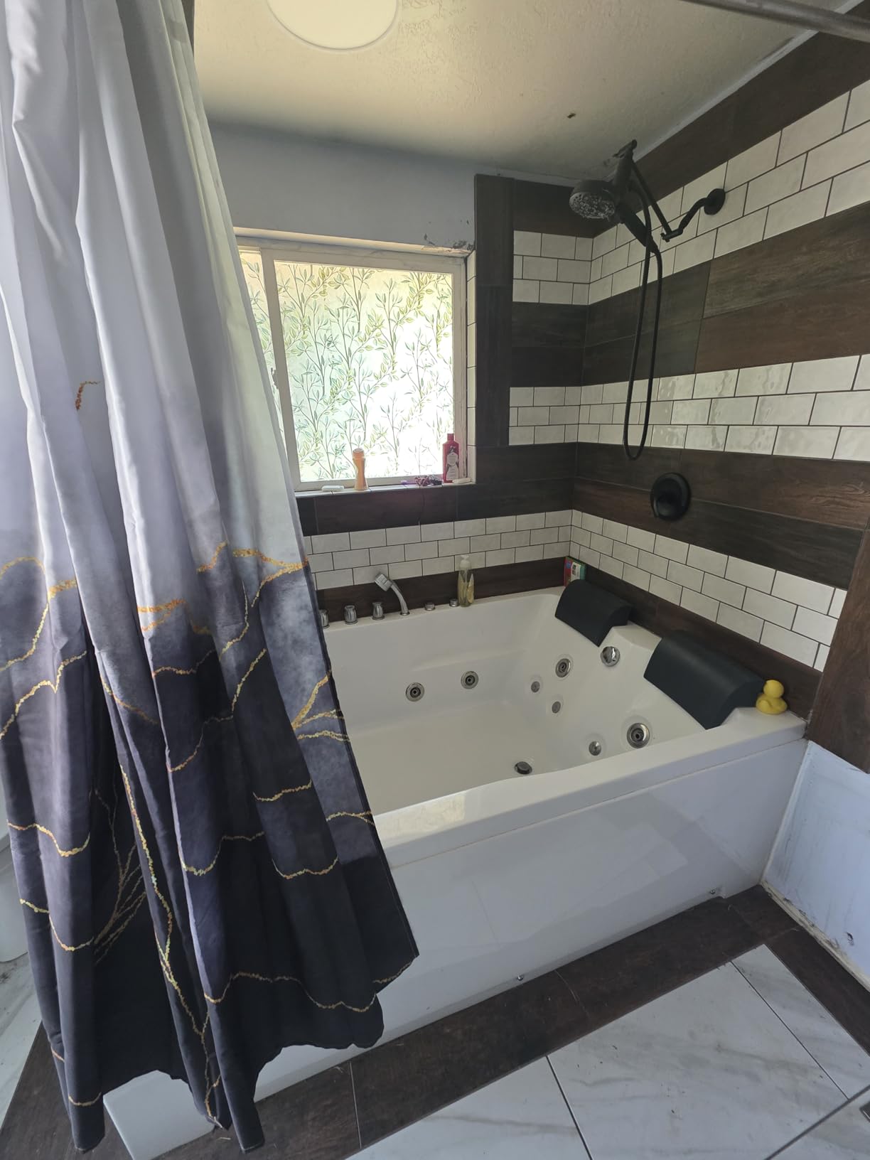 Empava Whirlpool Bathtub 71 Inch, 2 Person Jetted Tub customer photo 1