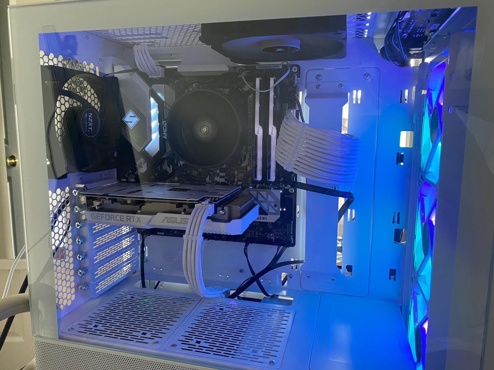 ASUS Dual NVIDIA GeForce RTX 3070 V2 OC Edition Gaming Graphics Card (PCIe 4.0, 8GB GDDR6 Memory, LHR, HDMI 2.1, DisplayPort 1.4a, Axial-tech Fan Design, Dual BIOS, Protective Backplate) customer photo 2