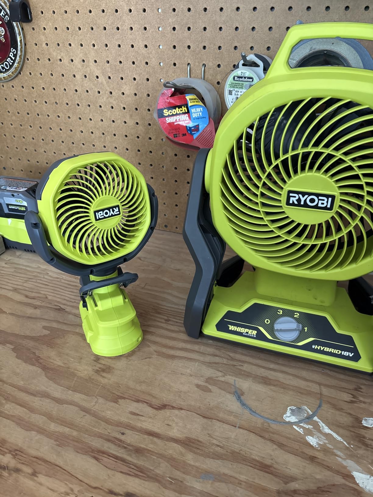 RCF18-0 18V ONE+ Cordless 10cm Clamp Fan (Bare Tool) Hyper Green customer photo 2