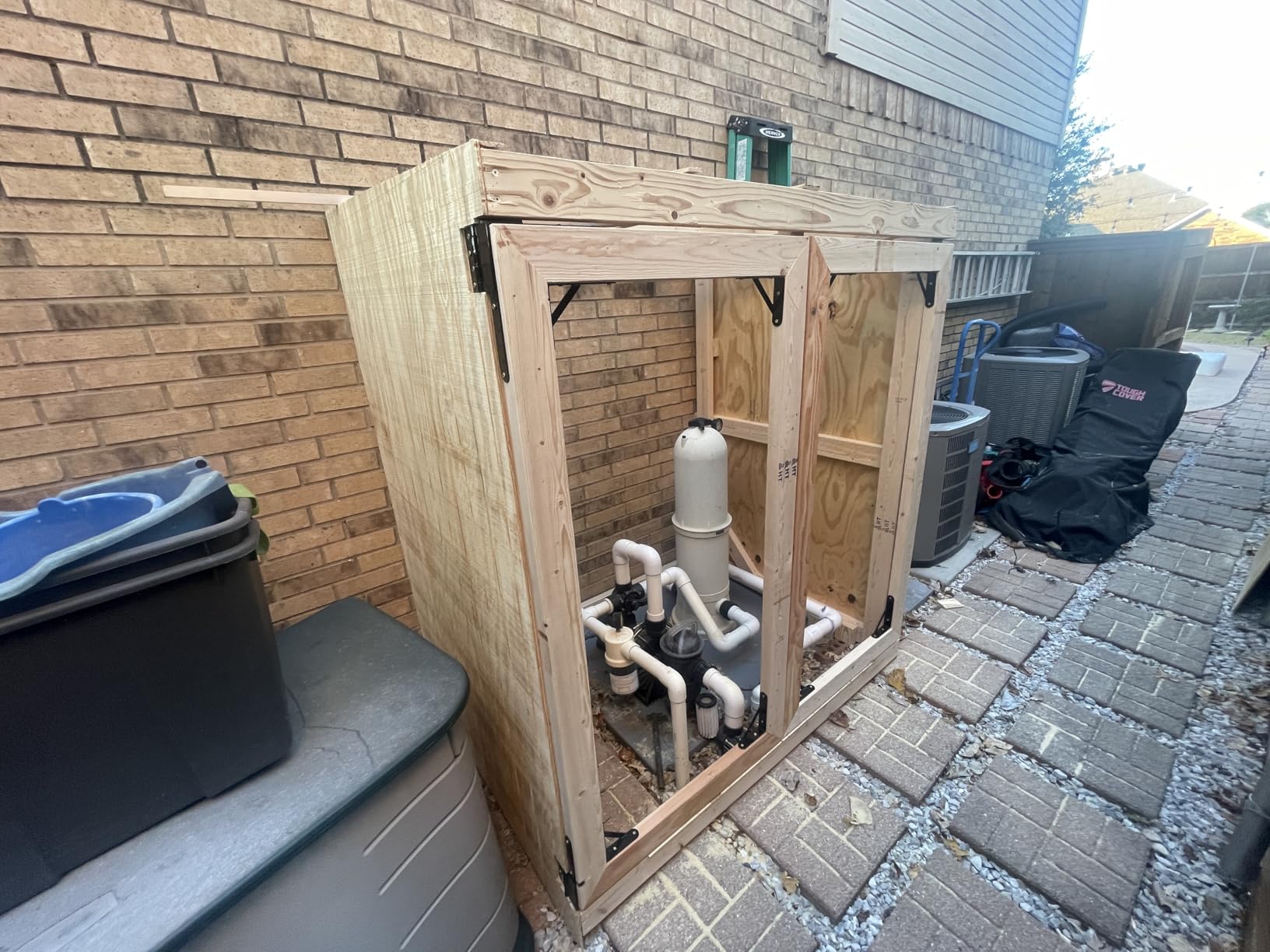 Heavy Duty Anti Sag Gate Kit - 90 Degree Bracket with Hinges for Wooden Fences - No Sag Corner Brace for Doors & Driveway (2 Sets) customer photo 2