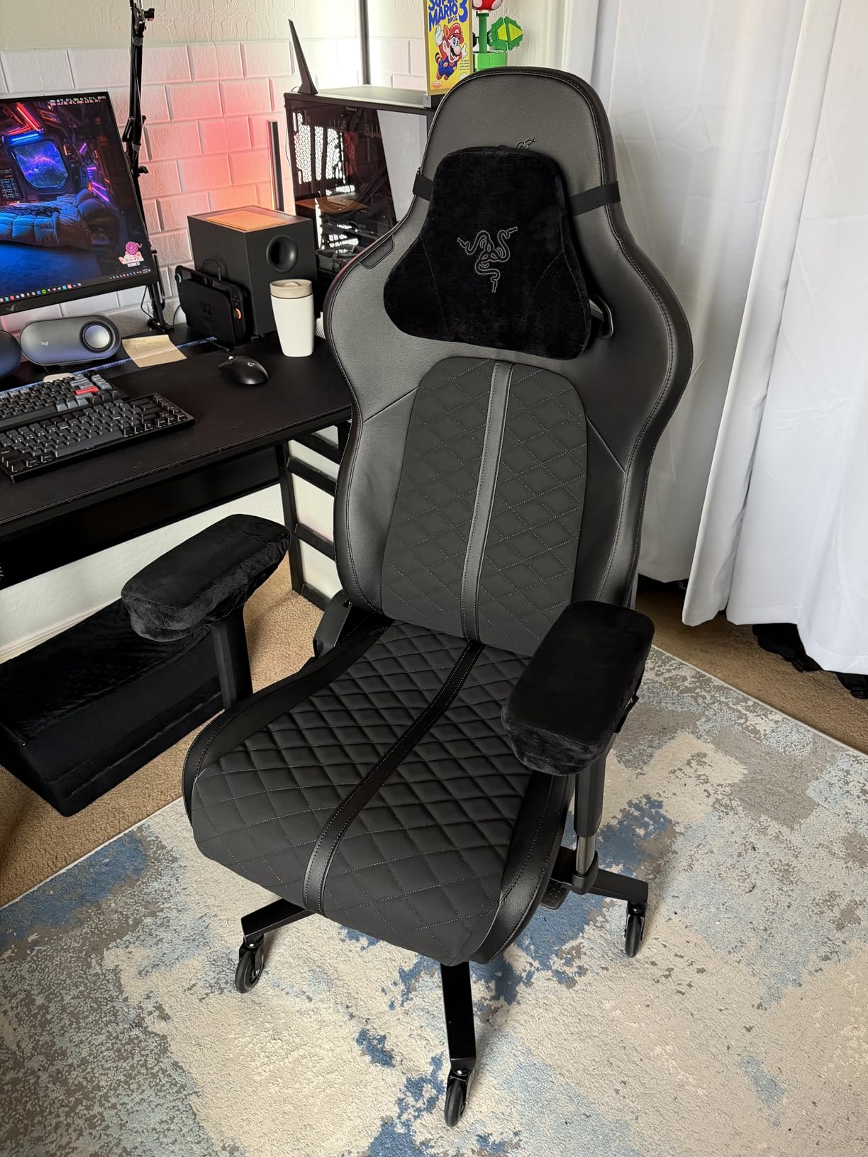 Razer Enki Gaming Chair: All-Day Comfort - Built-in Lumbar Arch - Optimized Cushion Density - Dual-Textured, Eco-Friendly Synthetic Leather - Reactive Seat Tilt & 152-Degree Recline - Black customer photo 1