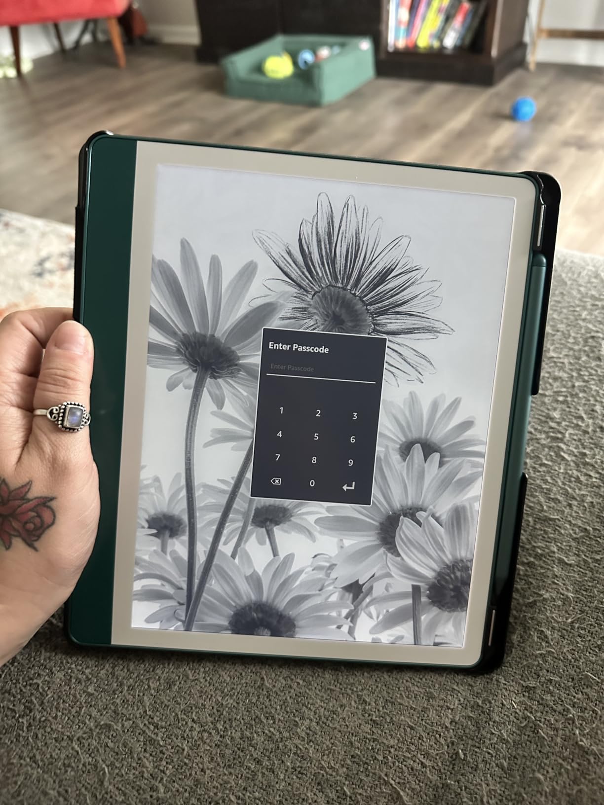 Amazon Kindle Scribe 64GB - Your notes, documents and books, all in one place. With built-in AI notebook summarization. Includes Premium Pen - Metallic Jade customer photo 2