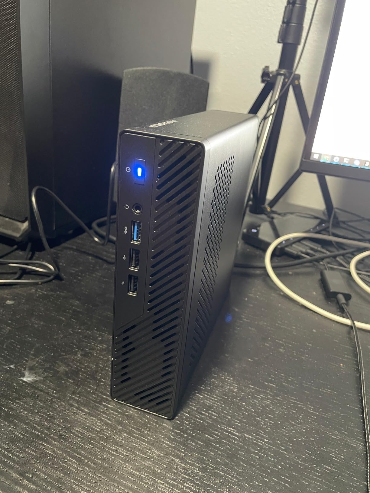 Minisforum MS-01 Mini Workstation Core i9-13900H 32GB RAM 1TB SSD Mini PC, HDMI+2X USB4 8K Display, 2x10G SFP+ Port, 2x2.5G LAN Port, Support M.2 2280/22110/U.2 SSD/RTX 3050 Graphics Cards customer photo 2