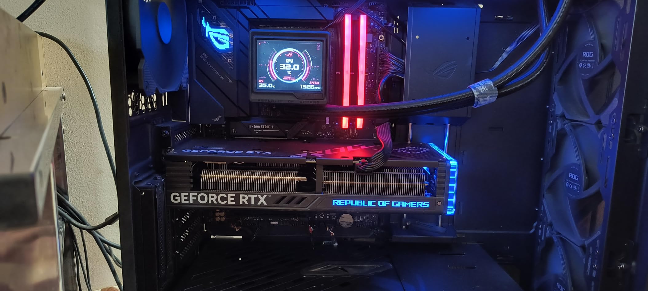 ASUS Dual GeForce RTX 4060 V2 OC Edition (PCIe 4.0, 8GB GDDR6, DLSS 3, HDMI 2.1a, DisplayPort 1.4a, 2-Slot Design, Axial-tech Fan Design, 0dB Technology, and More) customer photo 1