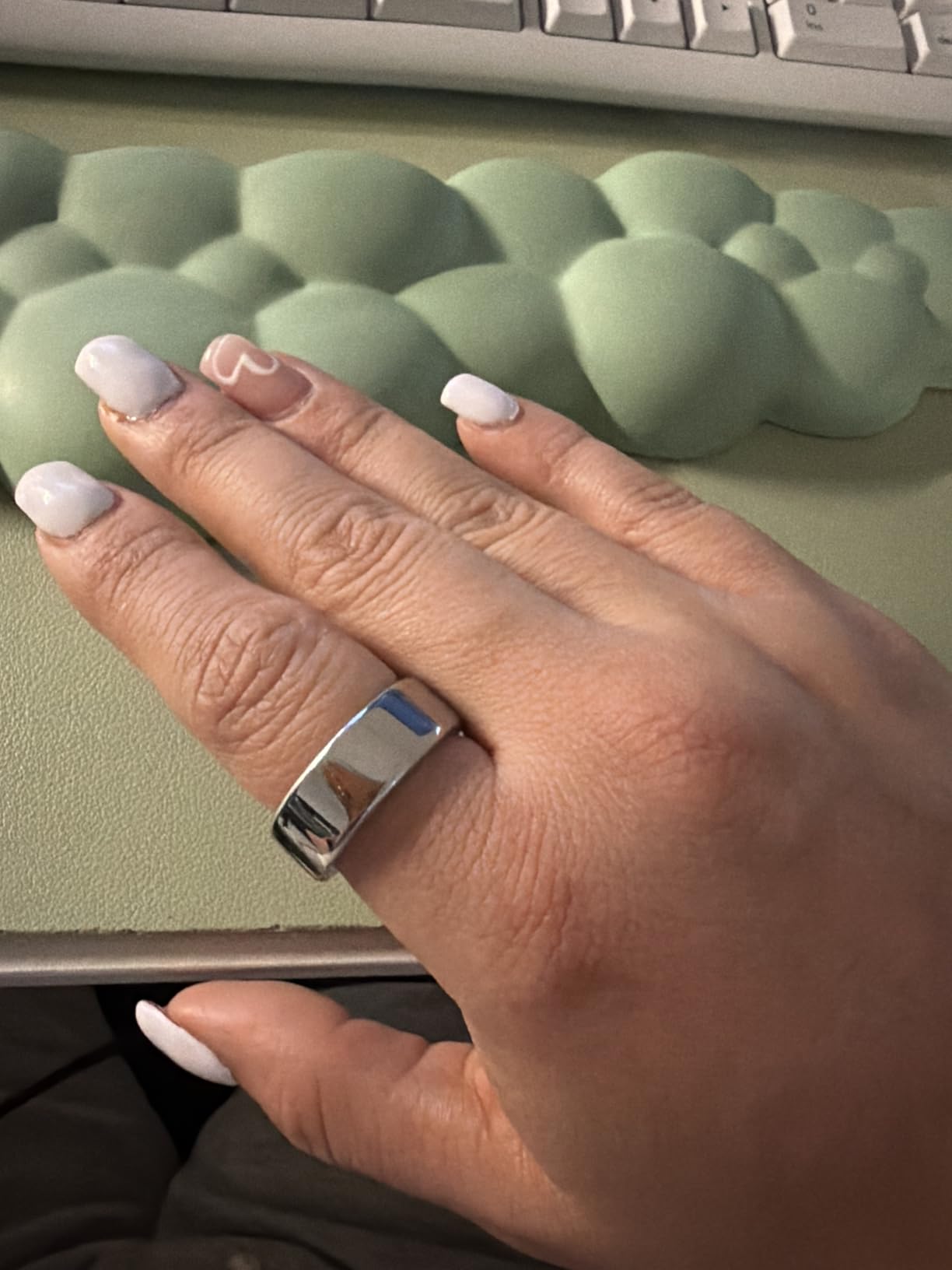 Oura Ring 4 - Silver - Size 11 - Size Before You Buy customer photo 2