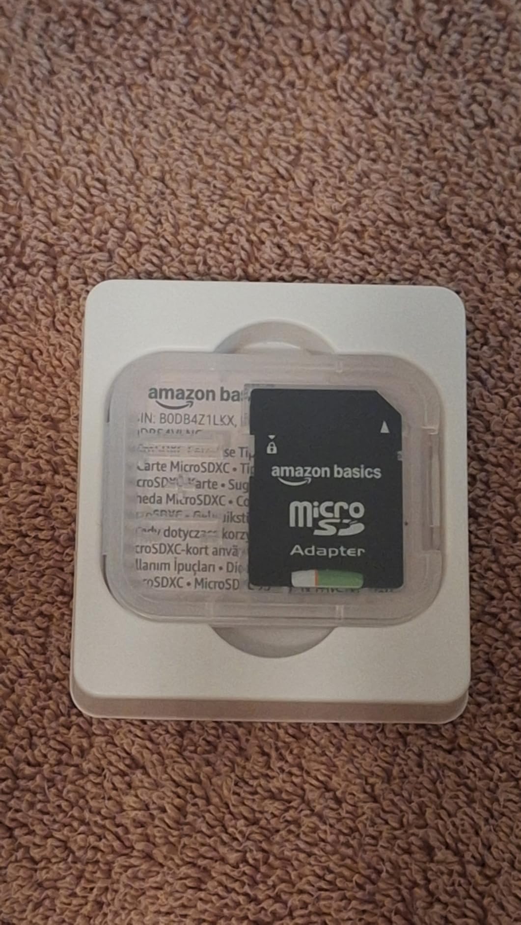 Amazon Basics 512GB microSDXC Card with Adapter for Tablets, Smartphones, Action Cameras, GoPRO, Drones, Full HD, Read Speed Up to 200MB/s, 1-Pack customer photo 1