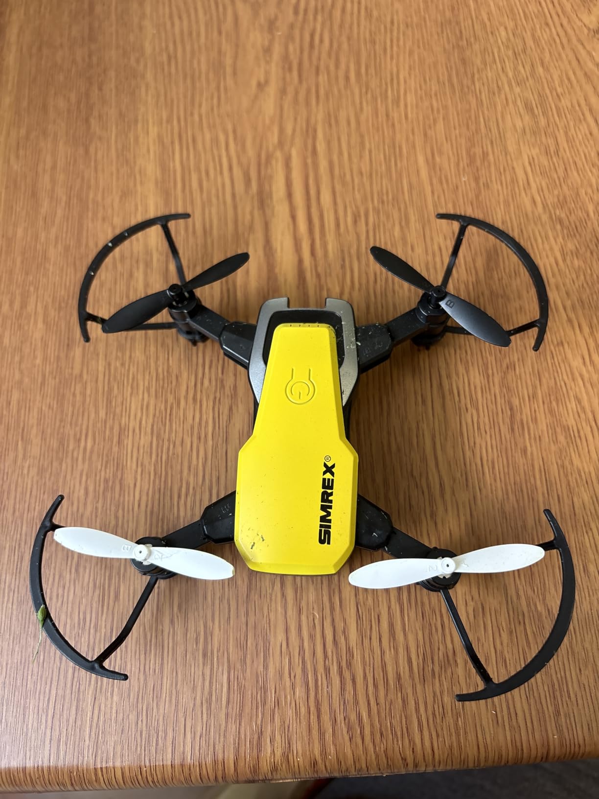 SIMREX Mini Drone With Camera 720P HD FPV, RC Quadcopter Foldable Drone, Mini Drone With Altitude Hold, 3D Flip, Headless Mode, Gravity Control and 2 Batteries, Gifts for Kids, Beginner, Red customer photo 1
