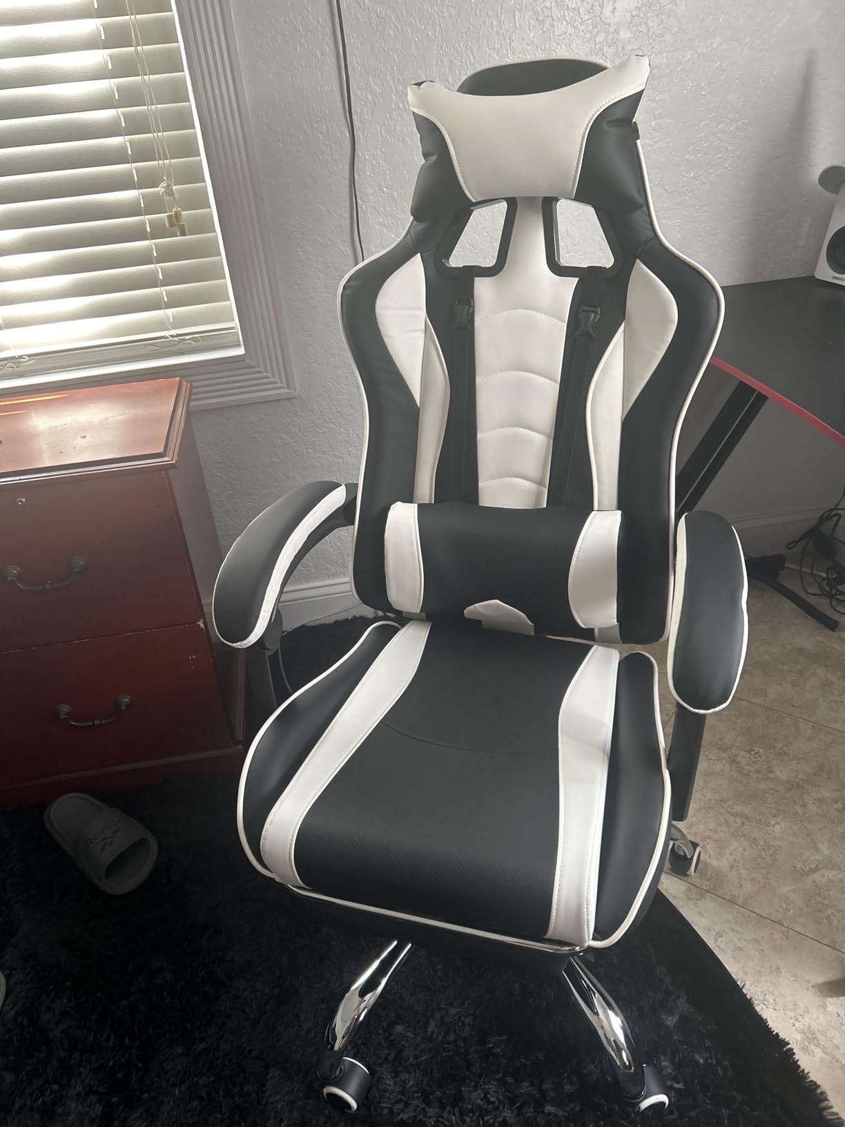 Yaheetech Gaming Chair, Video Game Chair with Massage Lumbar Support and Footrest Height Adjustable Ergonomic Computer Gaming Chair with Swivel Seat and Headrest customer photo 2