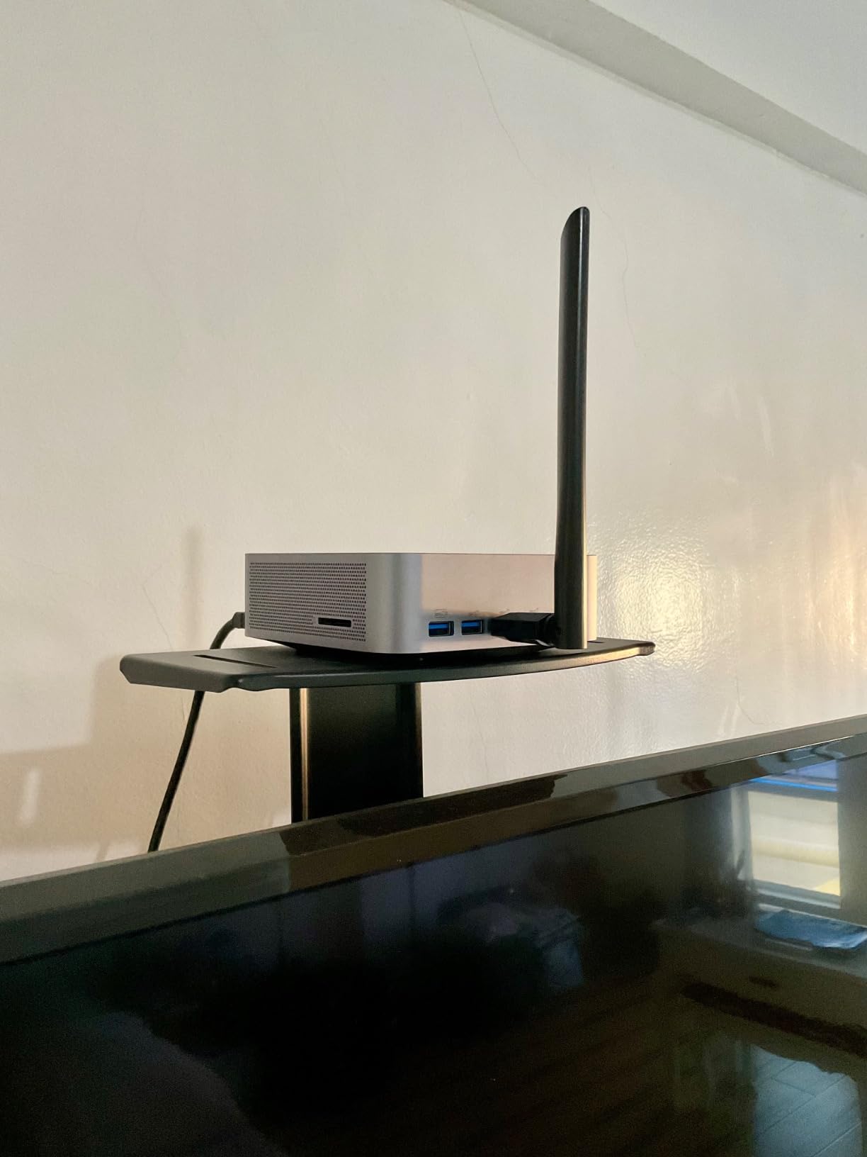 GT1 Mega AI Mini PC with 14th Gen Intel Ultra 9 185H, 16GB DDR5(Up to 96GB), 1TB NVMe SSD, Mini Desktop Computer Windows 11 Pro, Intel Arc GPU/Dual 2.5G LAN/WiFi 7/BT 5.4/USB4/3-Year Warranty customer photo 1