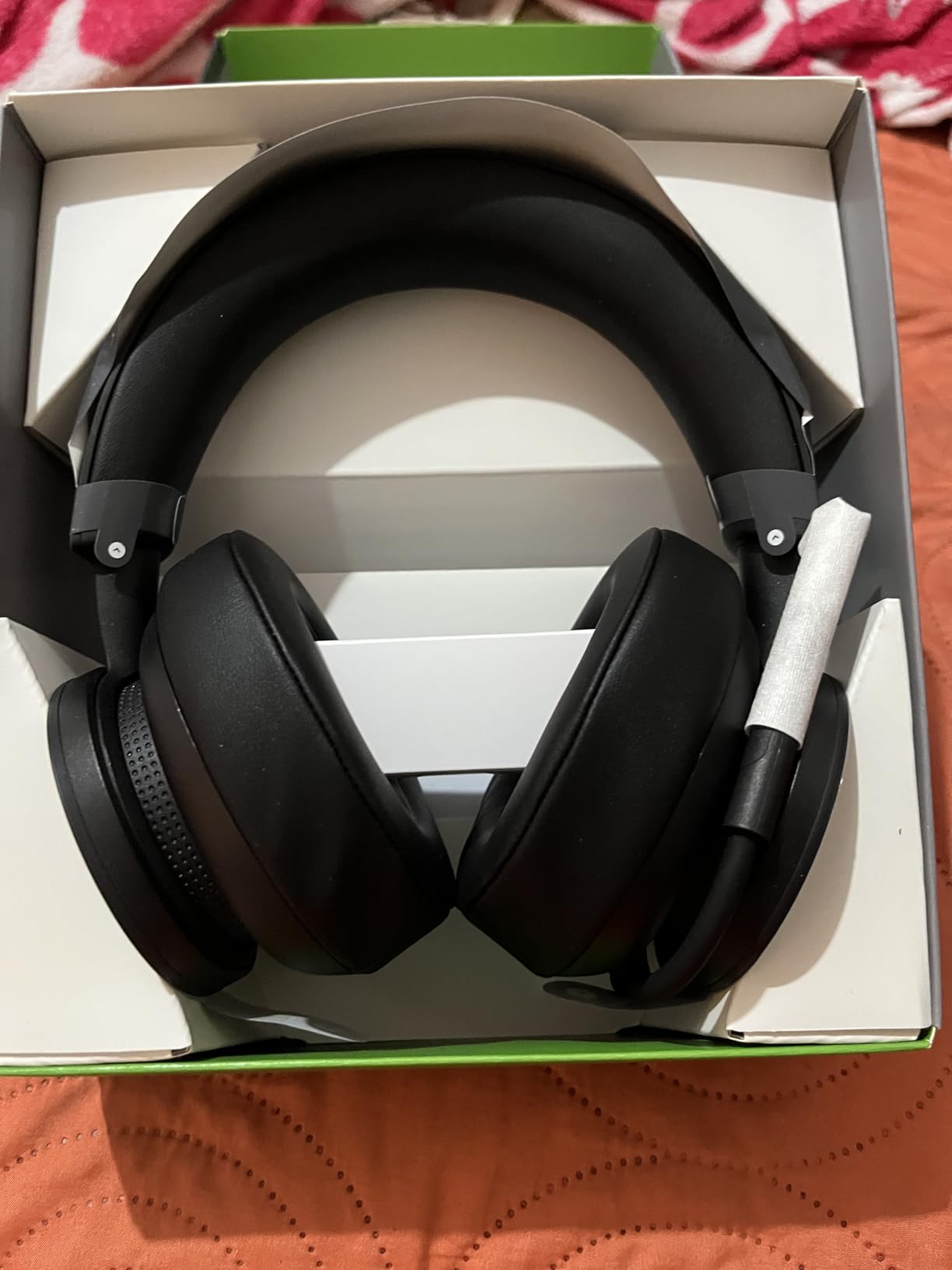 Wireless Gaming Headset | Carbon Black | Over Ear Headphones | Spatial Audio with Dolby Atmos | Console, PC, and Cloud Devices customer photo 1