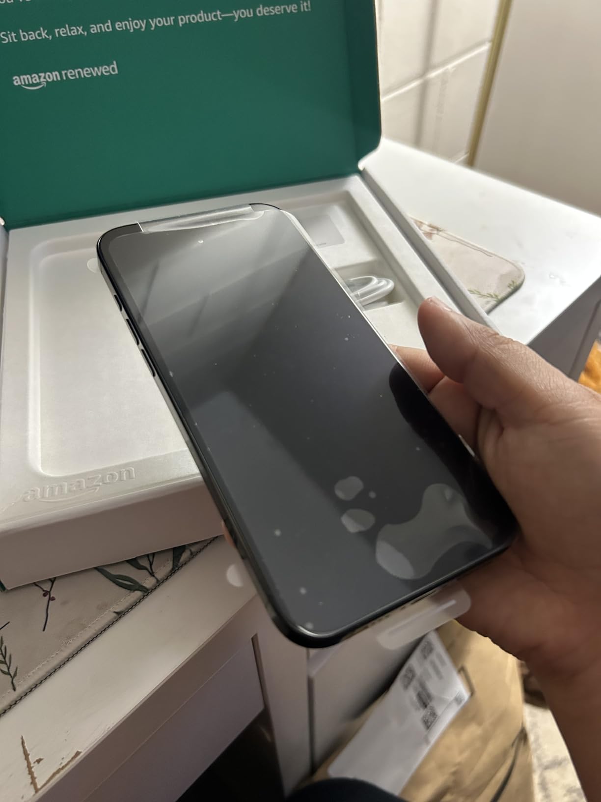 Apple iPhone (Renewed Premium) 16 Pro Max, US Version, 256GB, Black Titanium - Unlocked customer photo 2