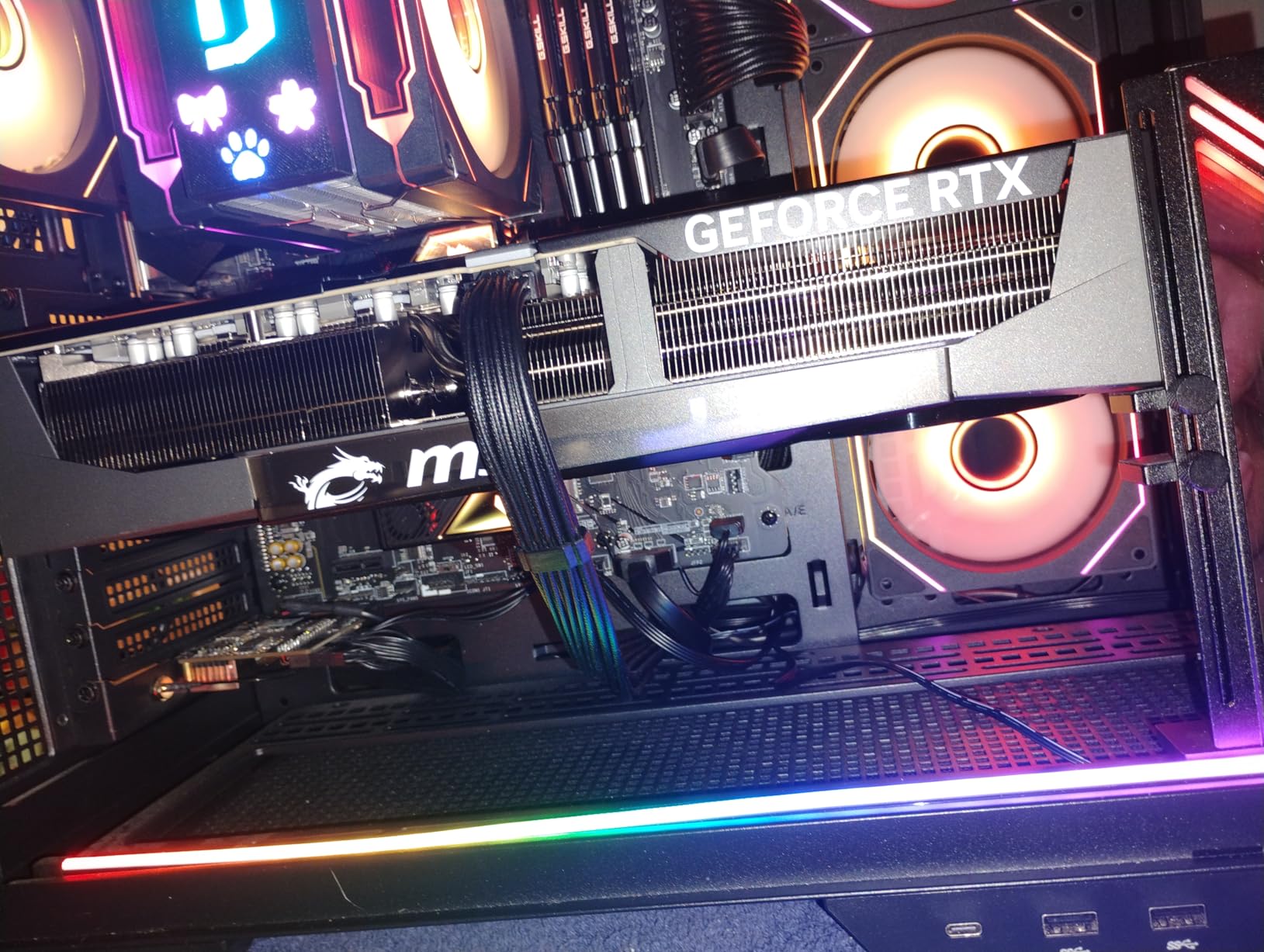 MSI Gaming RTX 5090 32G Gaming Trio OC Graphics Card (32GB GDDR7, 512-bit, Extreme Performance: 2497 MHz, DisplayPort x3 2.1a, HDMI 2.1b, NVIDIA Blackwell Architecture) customer photo 1