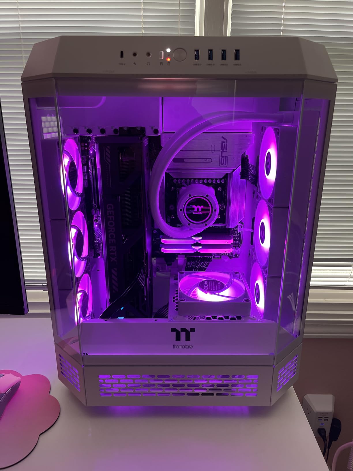 Thermaltake Reactor 9880S Gaming Desktop (AMD Ryzen 7 9800X3D, ToughRam 32GB DDR5 6400MT/s RGB Memory, NVIDIA GeForce RTX 5080, 2TB NVMe M.2, WiFi, Windows 11) T6WT-X870-580-LCS customer photo 1