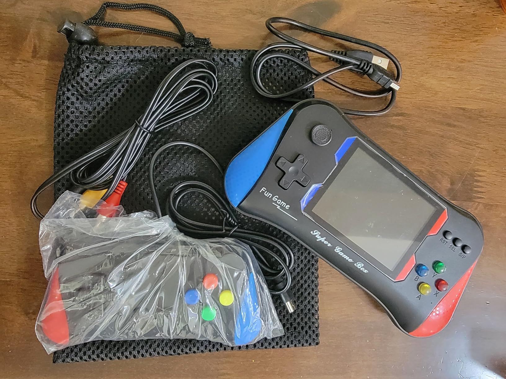 Handheld Game for Kids, Preloaded 500 Retro Video Games, Portable TV Video Gaming Player, Portable Gaming Player Rechargeable Battery 3.5