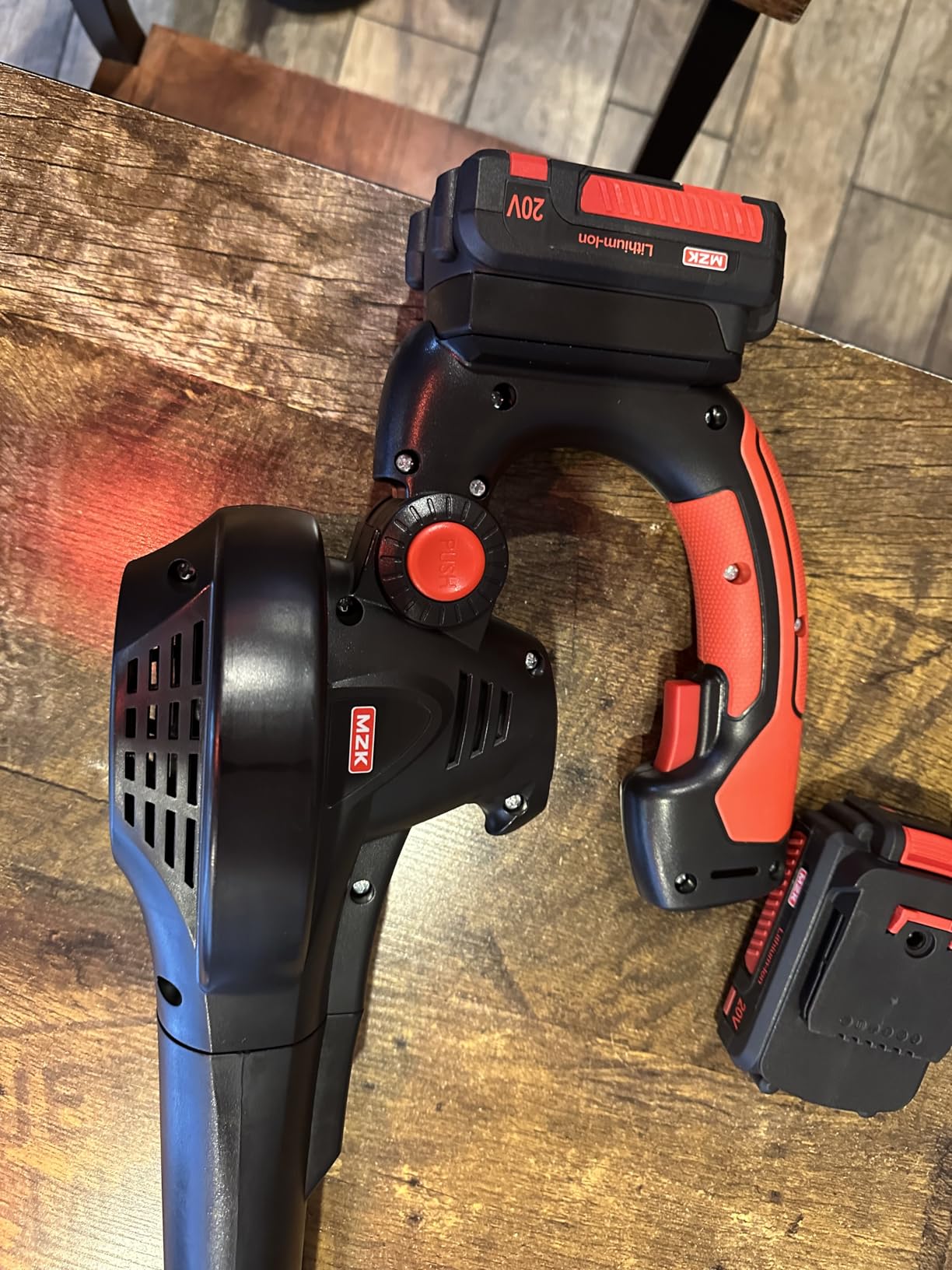 MZK Cordless Leaf Blower, 20V Battery Powered Electric Blower for Lawn Care, Electric Lightweight Leaf Blower for Blowing Leaves, Patio Cleaning and Dust (2 * 2Ah Battery & Charger Included), LF40D13 customer photo 2