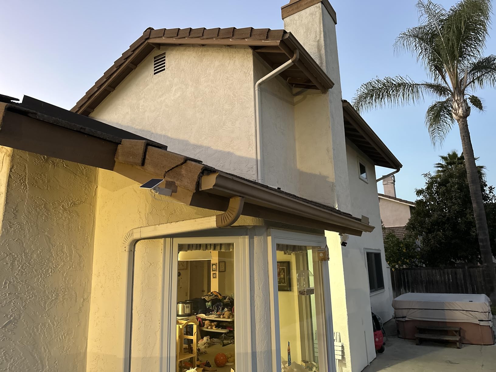WYZE Solar Cam Pan (Flagship Model), Security Cameras Wireless Outdoor, 2K 360° Pan-Tilt Battery Powered 2.4GHz Wi-Fi Cameras for Home Security, AI Motion Detection, Color Night Vision, No Blind Spots customer photo 2