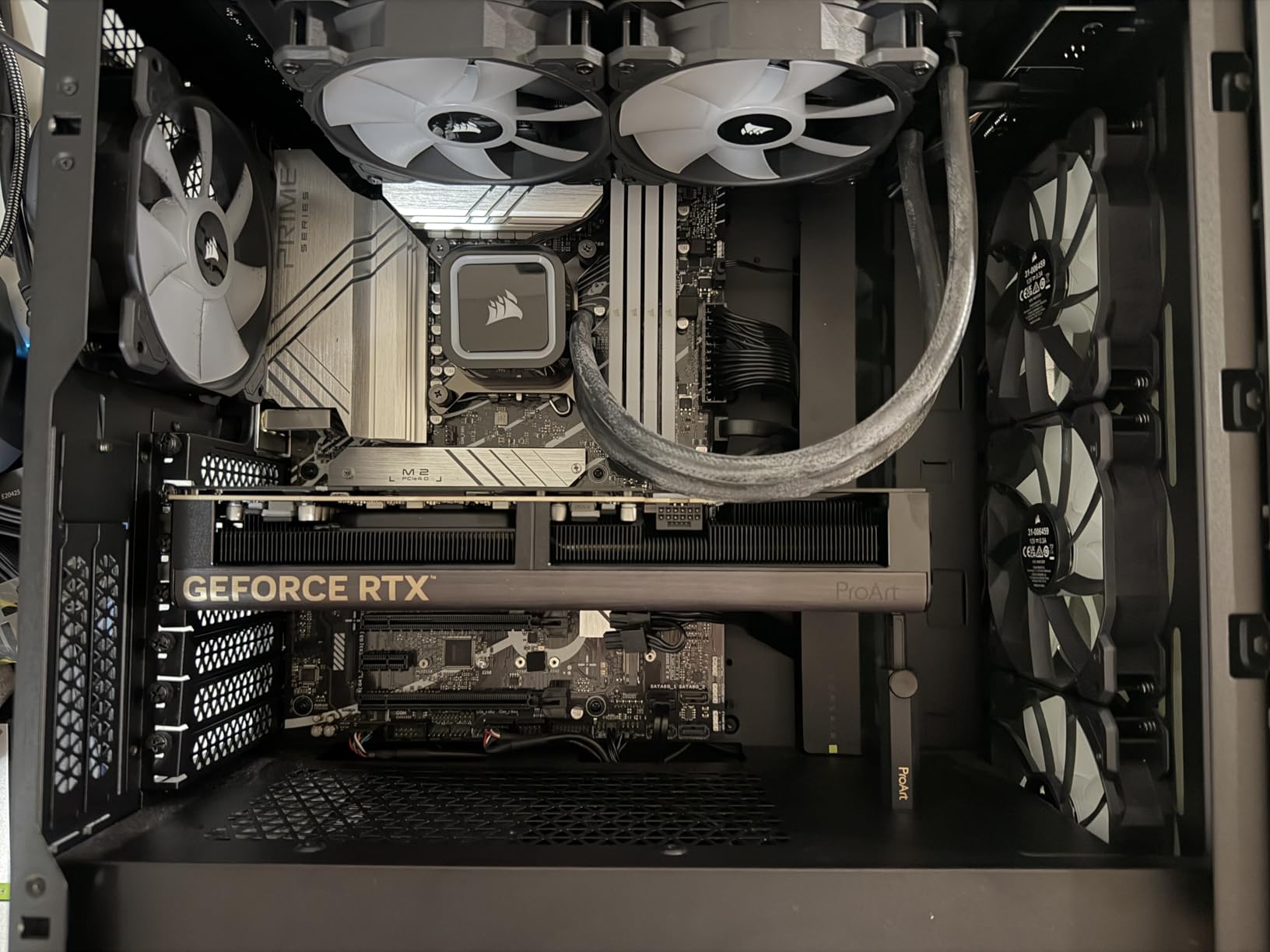 ASUS ProArt GeForce RTX 5070 Ti OC Edition Graphics Card (PCIe 5.0, 16GB GDDR7, USB Type-C, HDMI/DP 2.1, 2.5-Slot, Axial-tech Fans, Vapor Chamber, Phase-Change GPU Thermal pad) customer photo 2