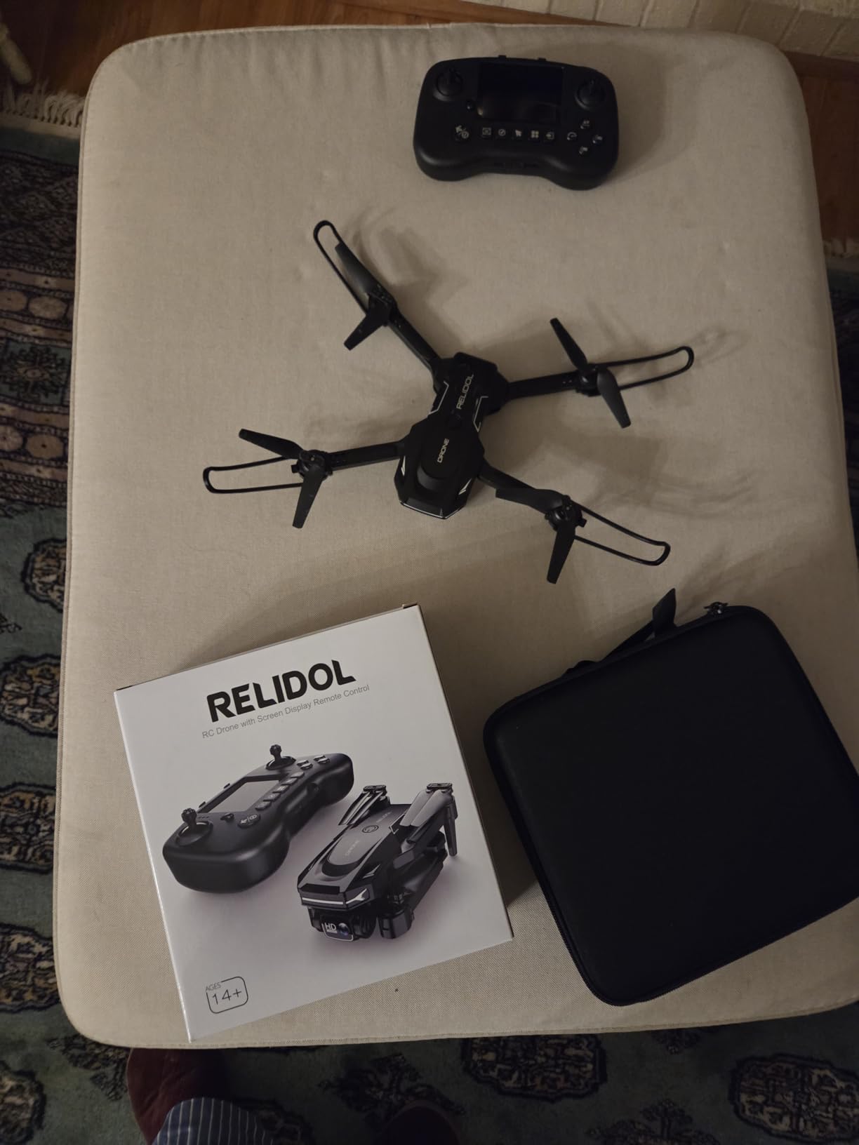 Drone with Camera - Drone with Screen on Controller for Beginners, Foldable Remote Control Quadcopter with Gesture Control, 3D Flip, One Key Start, Emergency Stop, 2 Batteries, Easier to use to use customer photo 2
