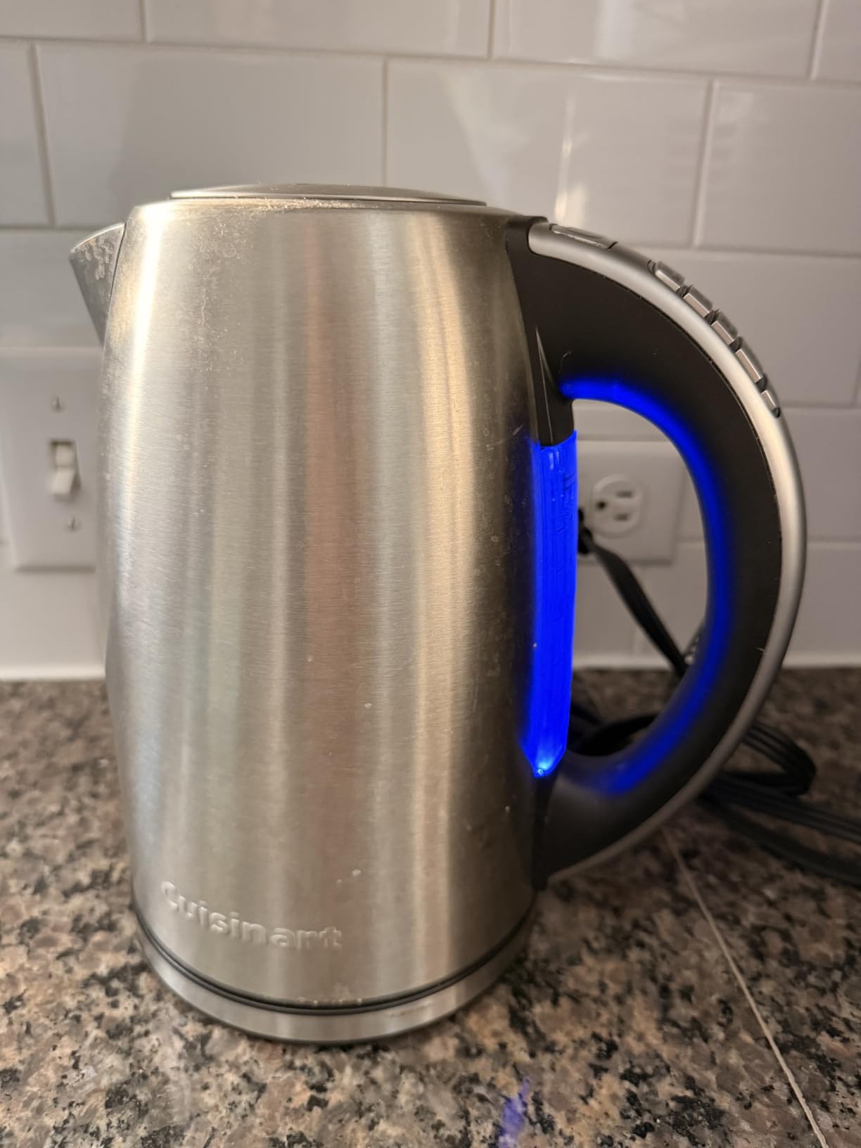 Cuisinart PerfecTemp 1.7-Liter Electric Kettle, Cordless Electric Tea Kettle, 1500W for Fast Heat-Up, 6 Preset Temperatures, 30-Minute Keep Warm, Stay Cool Nonslip Handle, CPK-17P1 customer photo 2