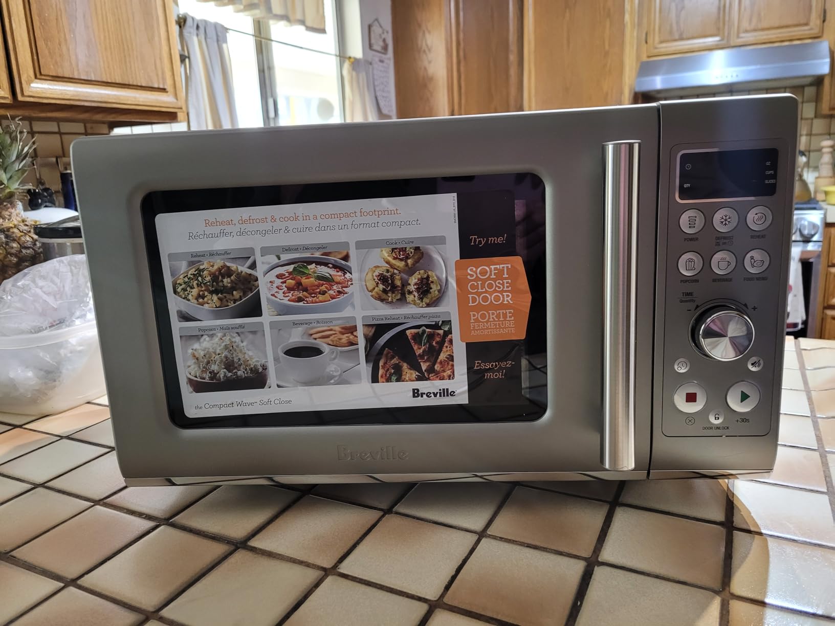 Breville BMO650SIL Compact Wave Soft Close Countertop Microwave Oven, Silver customer photo 2