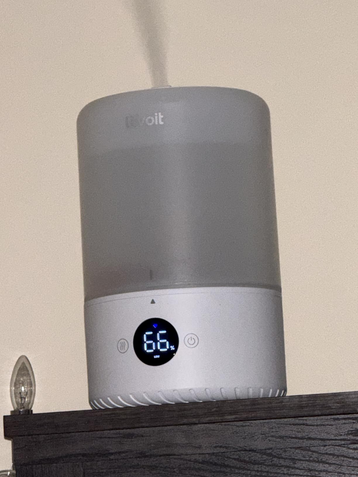 LEVOIT Smart Cool Mist Top Fill Humidifiers for Bedroom with Sensor, Auto Humidity Setting, APP & Voice Control, Essential Oil Diffuser, Ultra Quiet Operation, Super Easy Top Fill, 3L, White customer photo 1