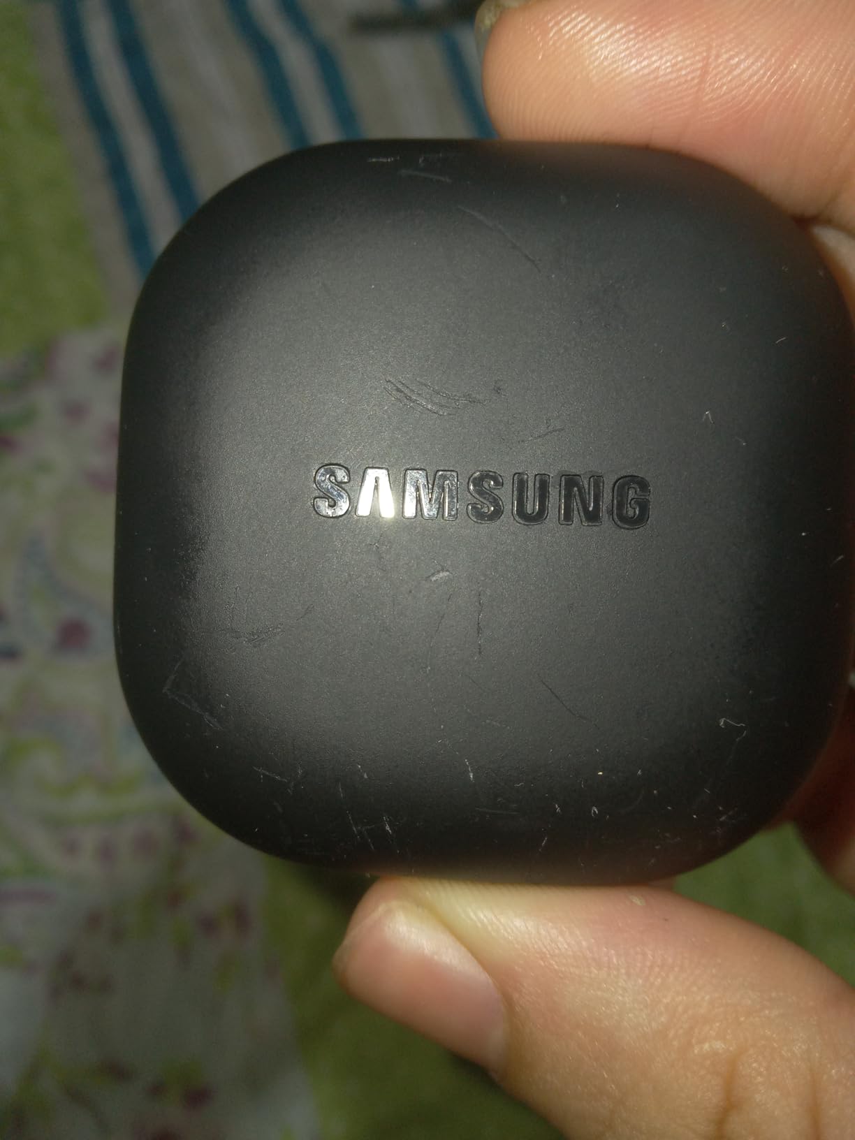 SAMSUNG Galaxy Buds2 Pro True Wireless Bluetooth Earbud Headphones - Graphite (Renewed) customer photo 1