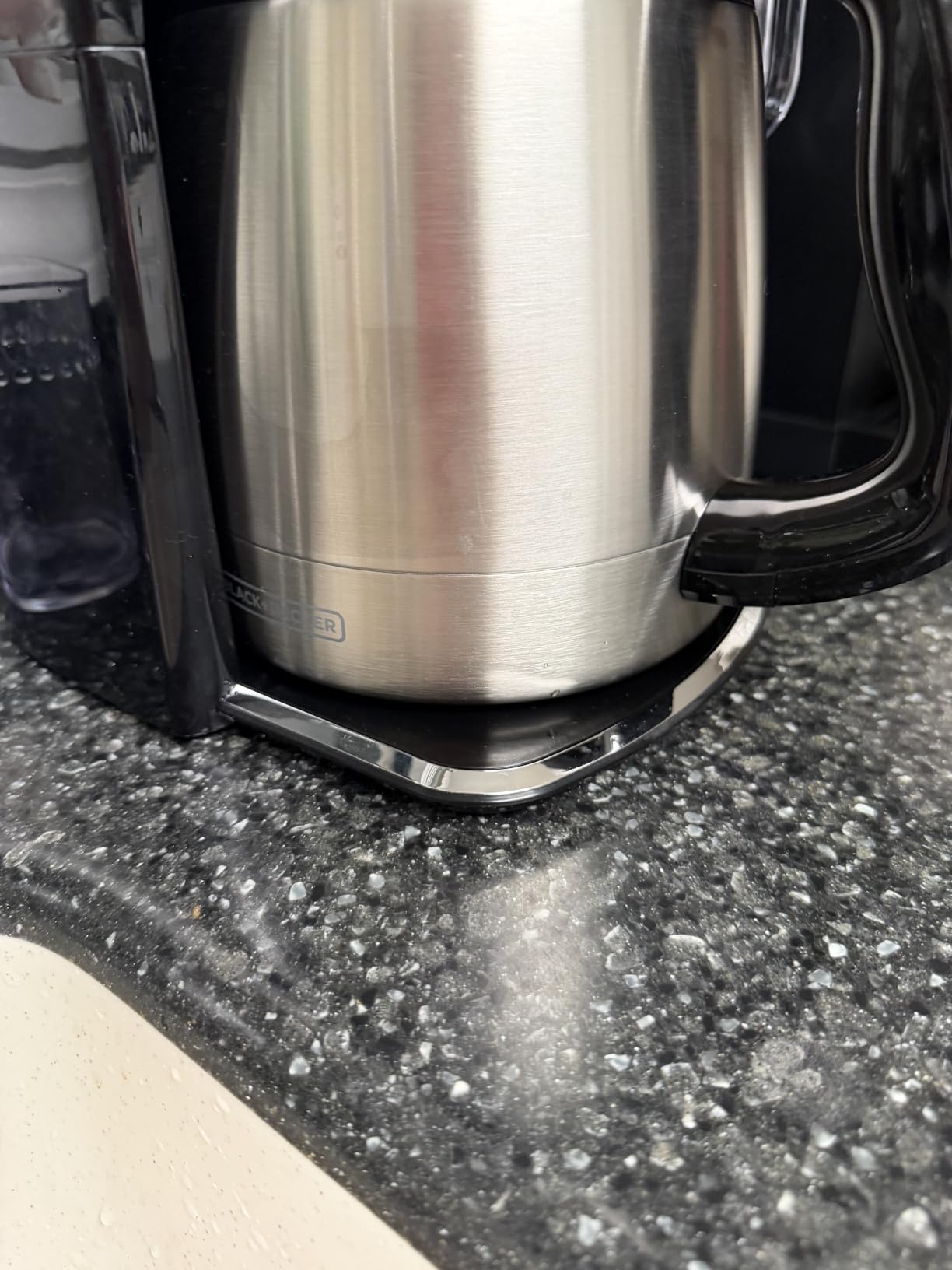 BLACK+DECKER 12 Cup Thermal Programmable Coffee Maker with Brew Strength and VORTEX Technology, Black/Steel, CM2046S customer photo 1