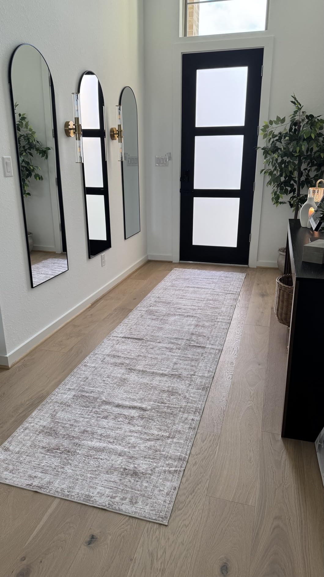Soalmost Washable Area Rug 8x10, Large Soft Rugs for Living Room Vintage Beige Carpet 8x10 Area Rugs for Bedroom Dining Room Non-Slip Stain Resistant Under Table Rug customer photo 1