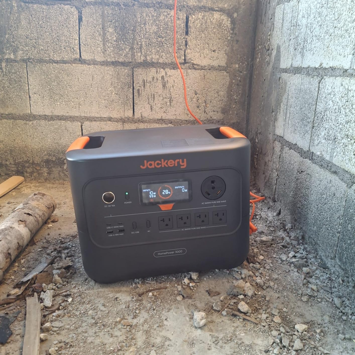 Jackery HomePower 3000 Portable Power Station with 2X 200W Solar Panels, 3600W (Surge 7200W) Output, 3072Wh LFP Battery Solar Generator customer photo 2