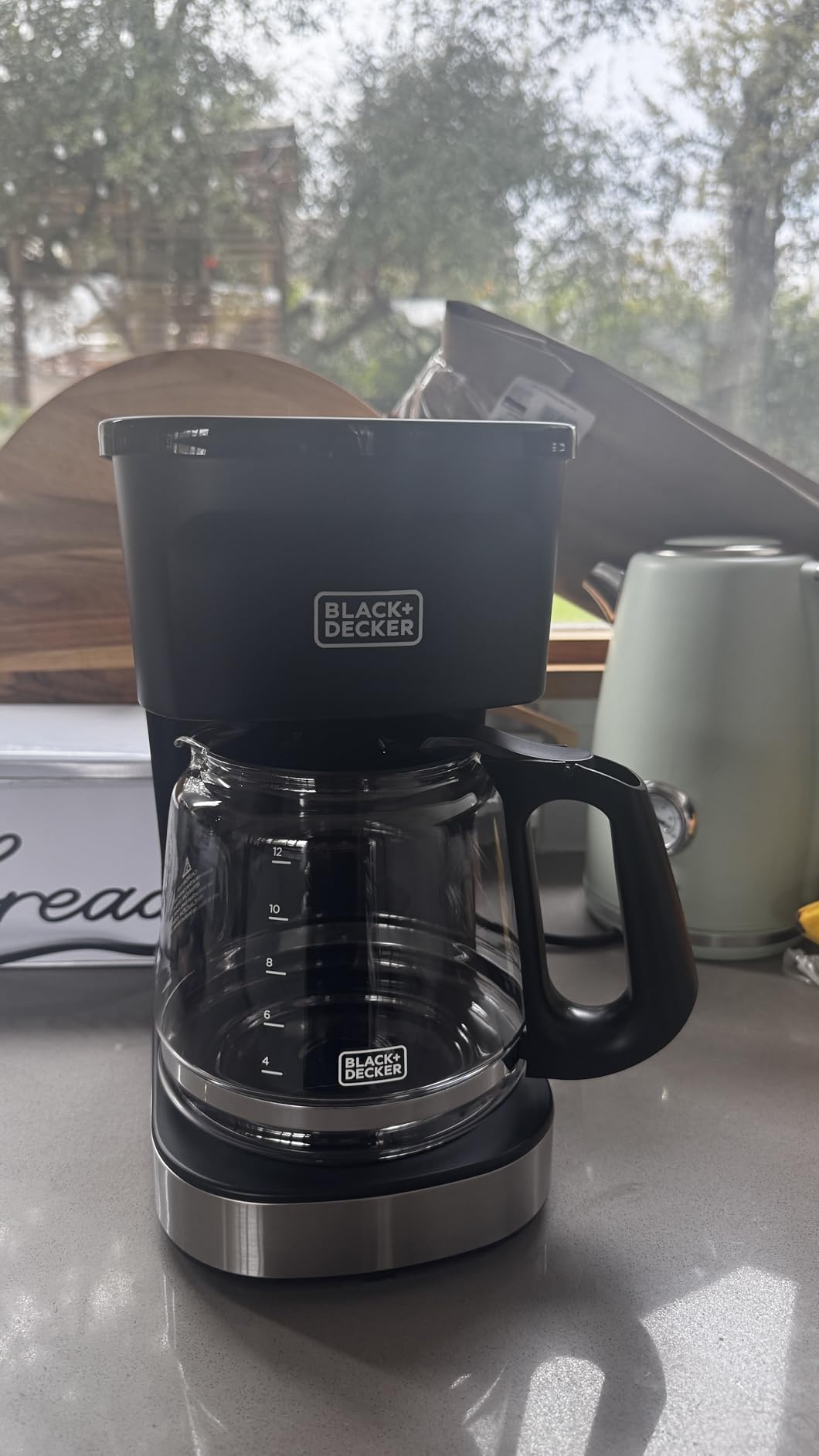 BLACK+DECKER CAFECRAFT 12-Cup Coffee Maker, One-Switch Drip Coffeemaker with Vortex Showerhead Technology, Sneak-A-Cup, Keep Warm Function, Stainless Steel customer photo 2