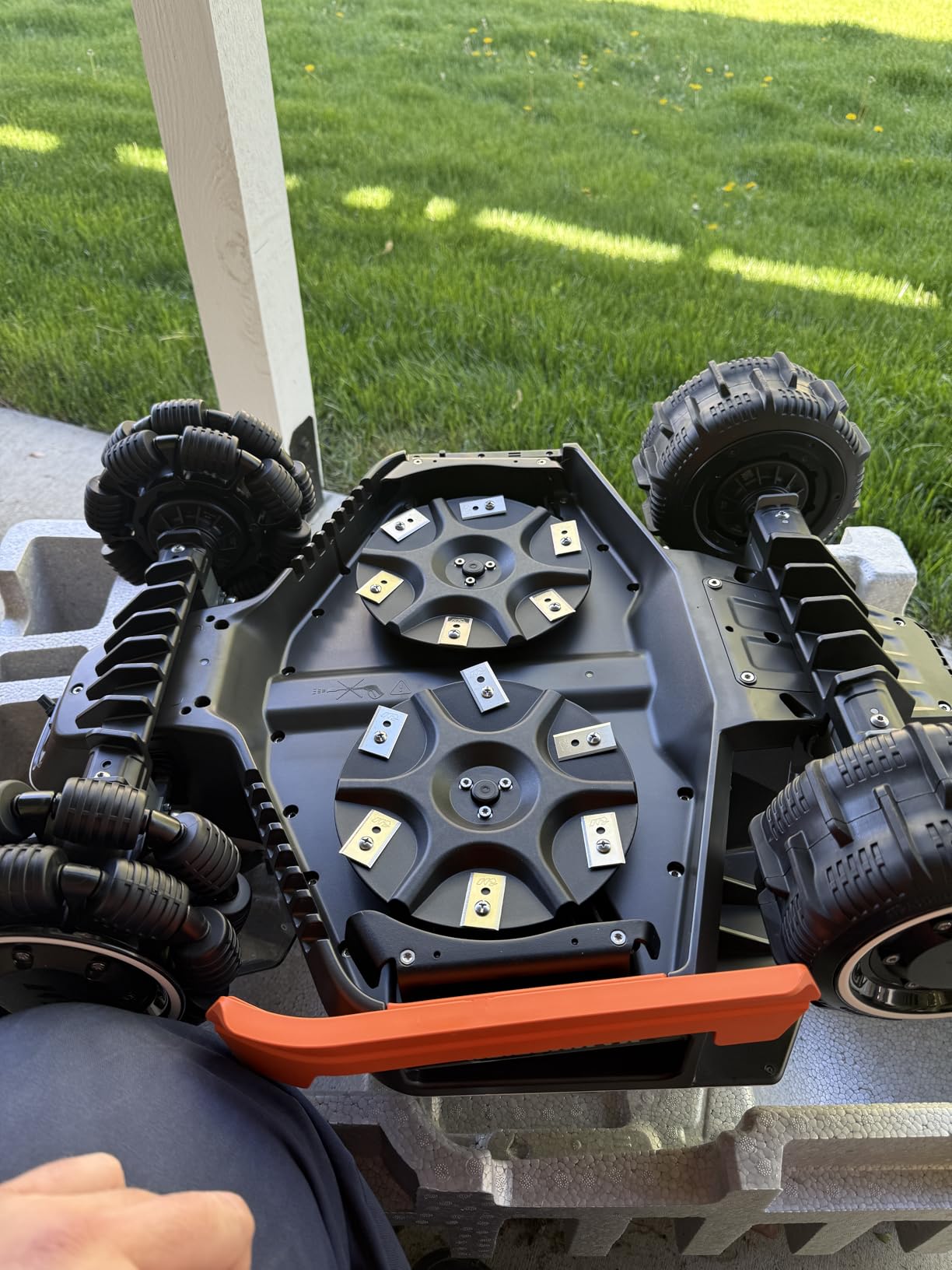 Mammotion LUBA 3 AWD 5000H Robot Lawn Mower for 1.25 Acres, 360 Degree LiDAR+NetRTK+AI Vision Tri-Fusion Positioning, All-Wheel-Drive for 80% Slopes, 50 Multi-Zone Management, Cutting Height 2.2-4.0 inch customer photo 1
