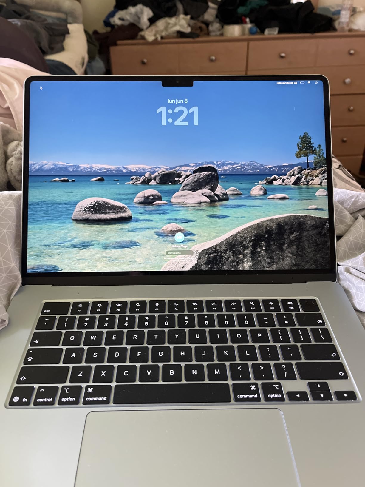 Apple 2026 MacBook Air 15-inch Laptop with M5 chip, 16GB Unified Memory, 512GB SSD, 15.3-inch Liquid Retina Display customer photo 1