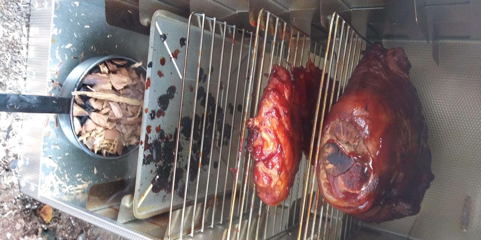Smokehouse Little Chief Front Load Smoker, Low to Mid Temperature Smoker for Fish, Jerky, Cheese, Sausage & Other meats, Smoke Up to 25 Pounds of Meat & Fish customer photo 2