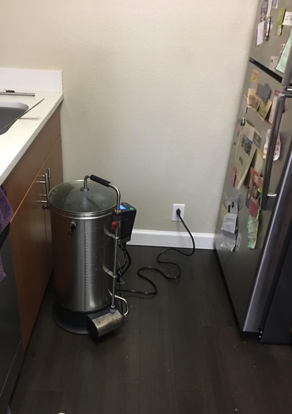Grainfather Connect Complete All In One Home Beer Brewing System, 8 gallons customer photo 1