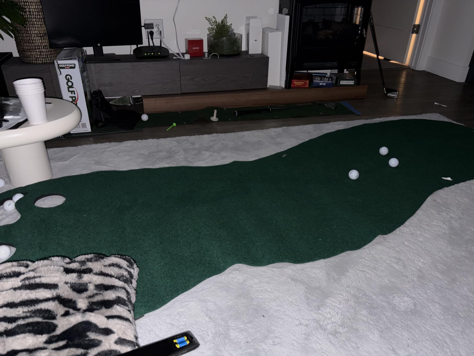 SKLZ Putting Green: Realistic Home Practice - Improve Your Putting Stroke, Lower Your Scores, Training Anytime, Anywhere customer photo 1
