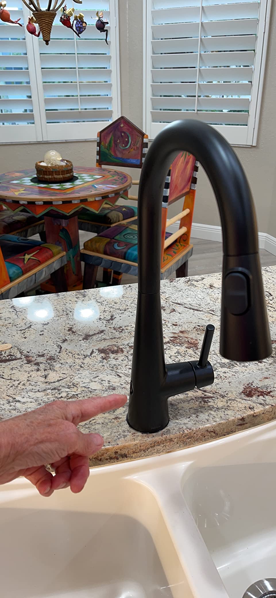 Moen Arbor Spot Resist Stainless MotionSense Wave Sensor Touchless One-Handle Single Hole Kitchen Sink Faucet, 7594EWSRS customer photo 2