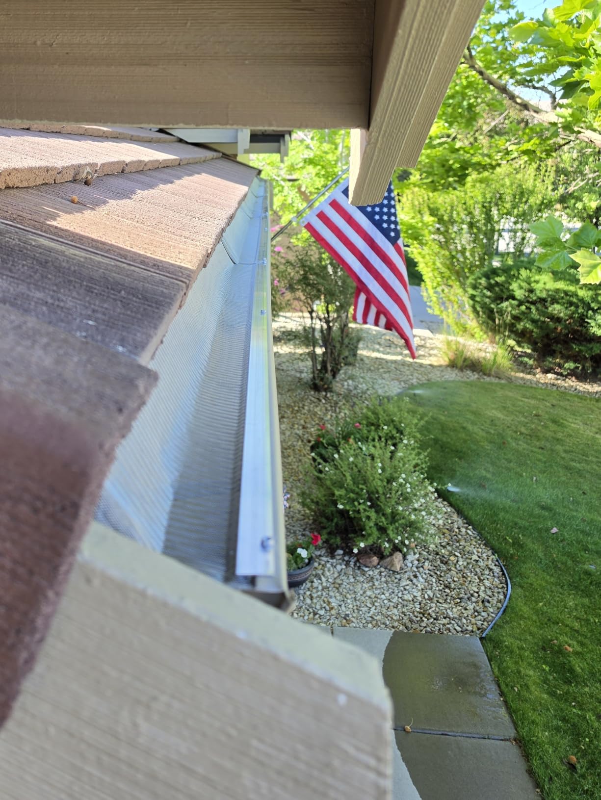 RAPTOR GUTTER GUARD - 48 FT. (Nominal) Contractor Grade Stainless Steel Micro-Mesh Gutter Guard Kit with Screws Included. Fits 5 in. Gutters and Smaller. DIY-Friendly. (5.625 in. x 47.625 in.) customer photo 1