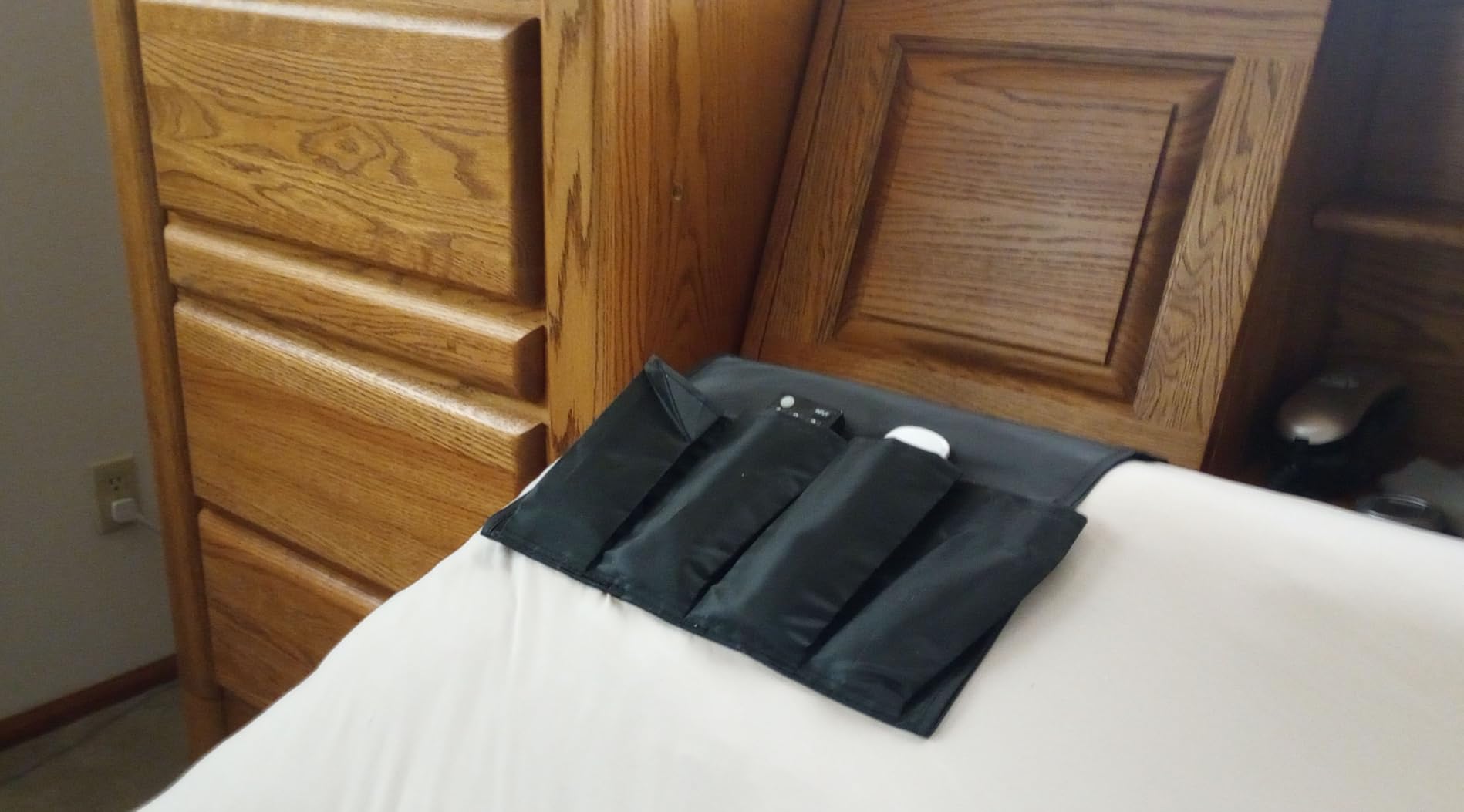 Lucid L150 Adjustable Bed Frame - Head & Foot - Wireless Remote, Queen customer photo 2