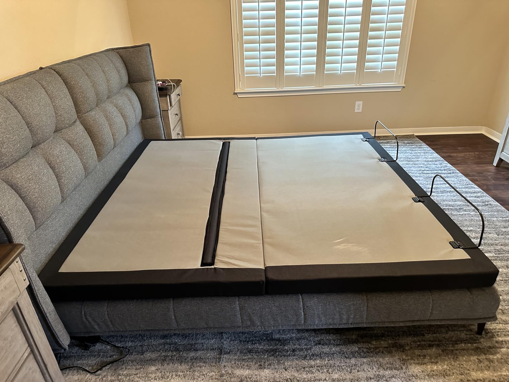 Sven & Son Bliss Adjustable Bed Base Frame Only, Head and Foot Lift, Lumbar Support, Head-Pillow-Tilt, Massage, Under-Bed Lights, USB, Memory Positions, Zero Gravity - Queen customer photo 1