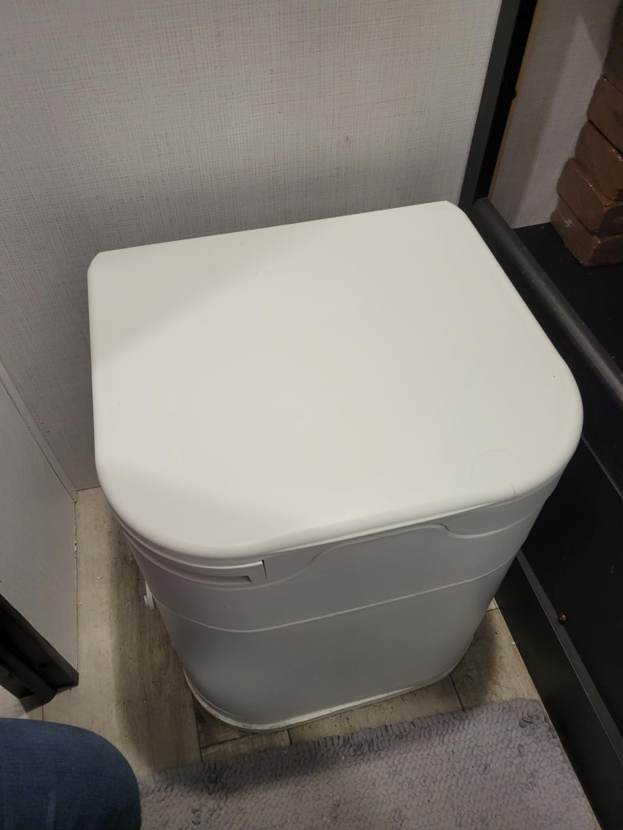 OGO Origin Composting Toilet - 12V Electric, Urine-Diverting for RV & Van customer photo 1