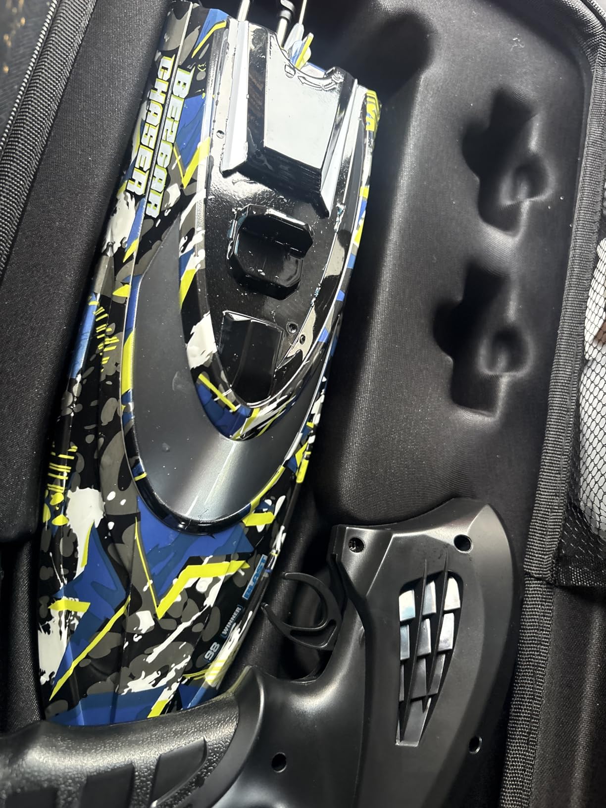 BEZGAR TX123 Remote Control Boats - Fast Speed RC Boat 32+ KPH with Suitcase for Lakes & Pools & Salt Water | 32 KPH High Speed & Self-Righting; 40-Min Runtime; Waterproof with Storage Suitcase; LED Lights for Pool & Lake; Camouflage customer photo 2